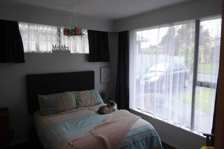 Photo of property in 19 Meadowbrook Drive, Cloverlea, Palmerston North, 4412