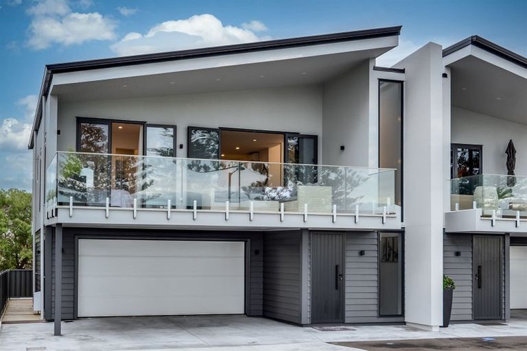 Photo of property in 607 Marine Parade, Napier South, Napier, 4110