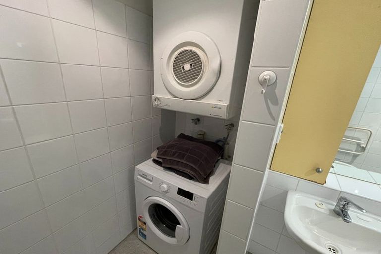 Photo of property in Kelvin House, 1g/16 The Terrace, Wellington Central, Wellington, 6011