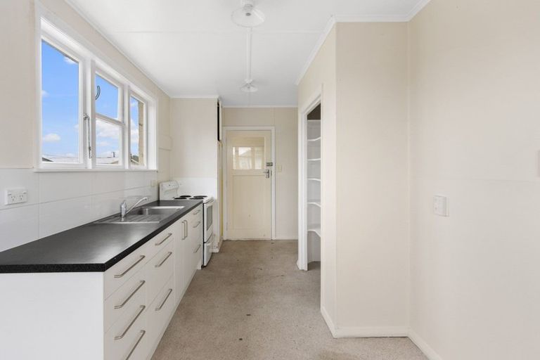 Photo of property in 9 Mclaren Crescent, Onekawa, Napier, 4110