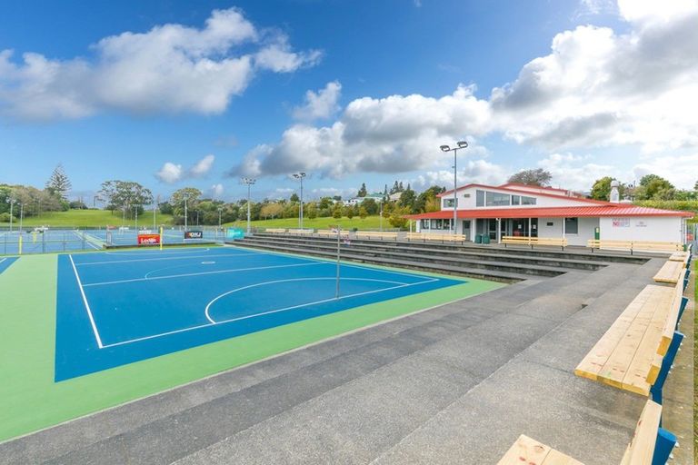 Photo of property in 28 Kiwi Avenue, Maunu, Whangarei, 0110