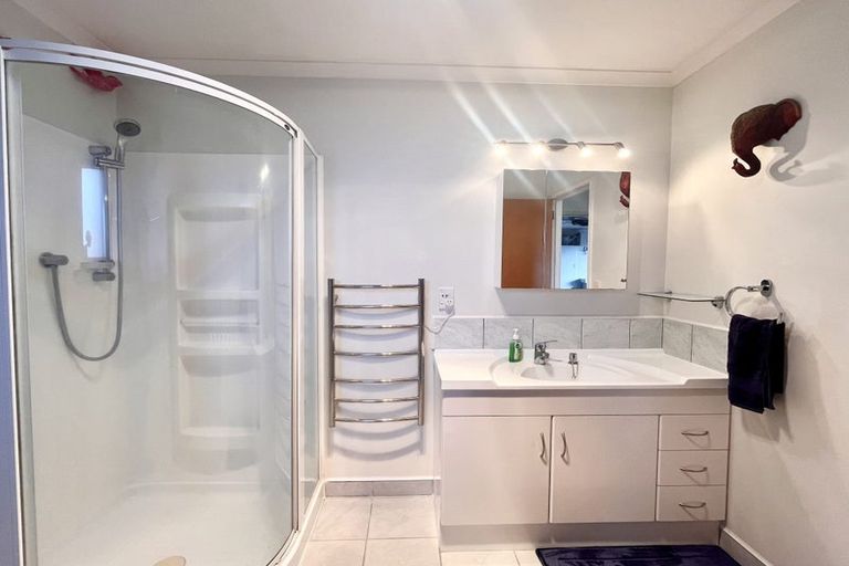 Photo of property in 2/75 Hine Street, New Plymouth, 4310