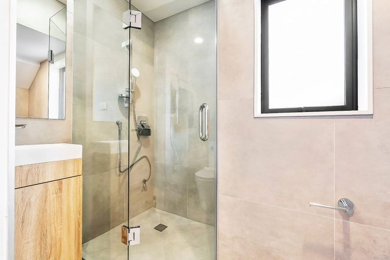 Photo of property in 10d Starling Place, Ranui, Auckland, 0612