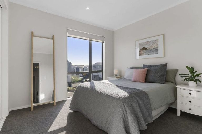 Photo of property in 12 Tarakoi Road, Hobsonville, Auckland, 0616