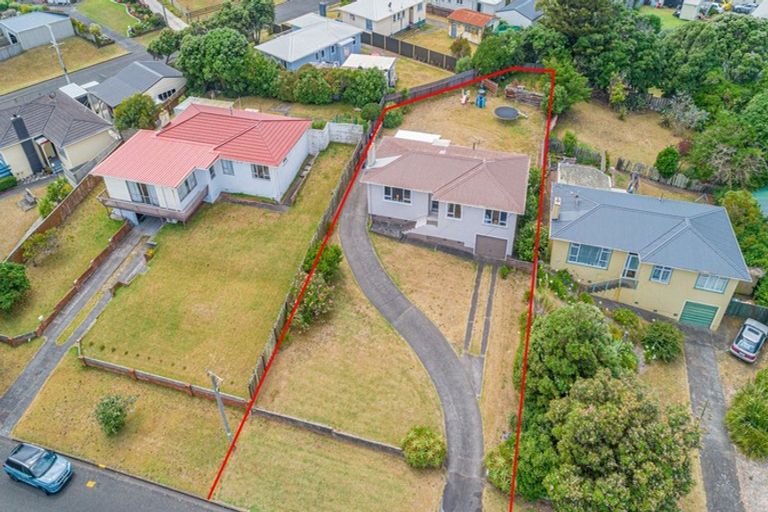 Photo of property in 112 Karaka Street, Castlecliff, Whanganui, 4501