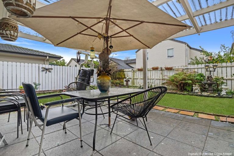 Photo of property in 13 Ritchie Crescent, Takanini, 2112