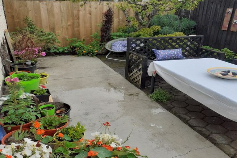 Photo of property in 2/159 Shaw Avenue, New Brighton, Christchurch, 8083