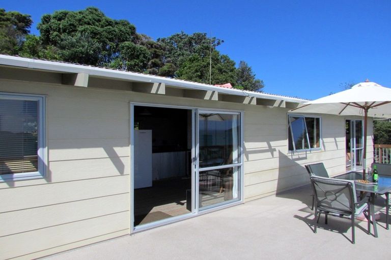 Photo of property in 1590 Wyuna Bay Road, Wyuna Bay, Coromandel, 3581