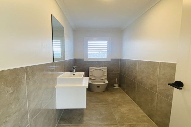 Photo of property in 21 Hangar Lane, Whenuapai, Auckland, 0618