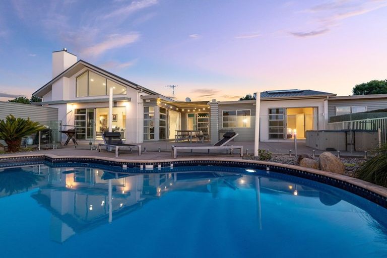 Photo of property in 39 Bradley Avenue, Pyes Pa, Tauranga, 3112