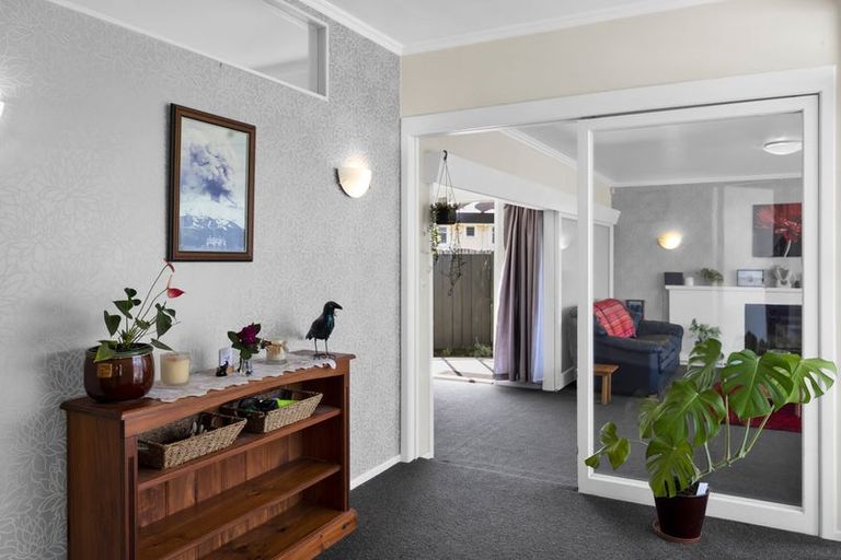 Photo of property in 161 South Road, Hawera, 4610