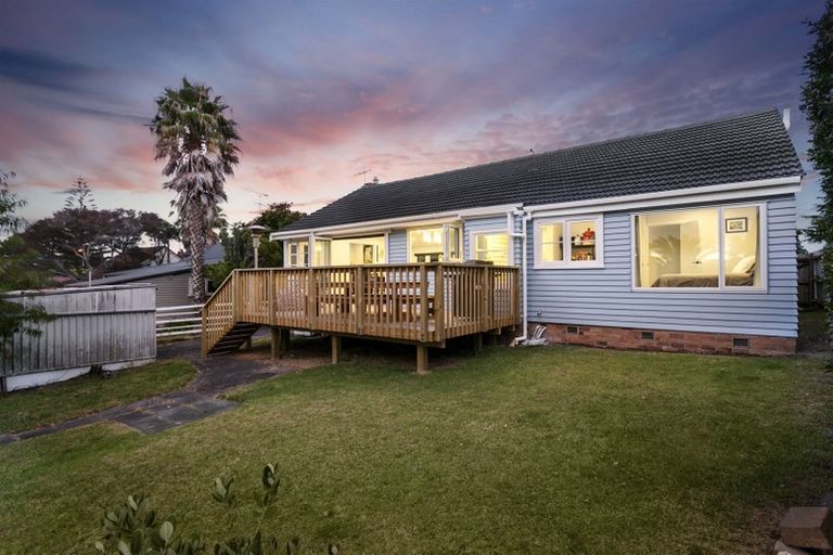 Photo of property in 1/84 Birkenhead Avenue, Birkenhead, Auckland, 0626