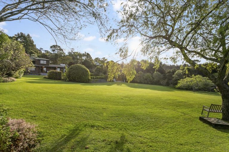 Photo of property in 161 Shaw Road, Oratia, Auckland, 0604