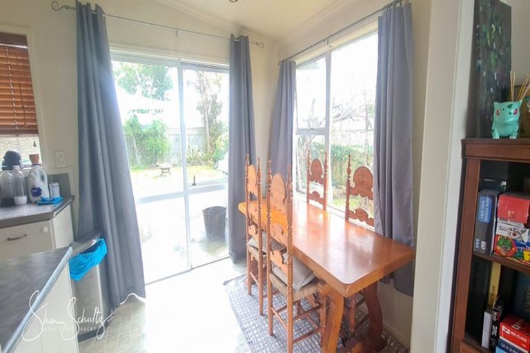 Photo of property in 35 Whaka Street, Maungaturoto, 0520