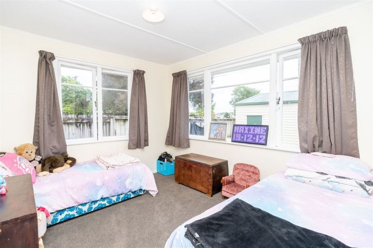 Photo of property in 39 Tuhikaramea Road, Dinsdale, Hamilton, 3204