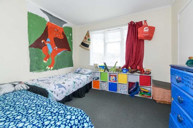 Photo of property in 12 Igloo Place, Red Hill, Papakura, 2110