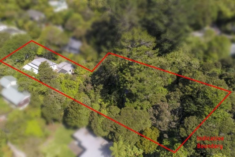 Photo of property in 560 Stokes Valley Road, Stokes Valley, Lower Hutt, 5019
