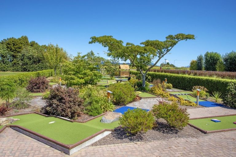 Photo of property in 12 Huna Road, Coastlands, Whakatane, 3191