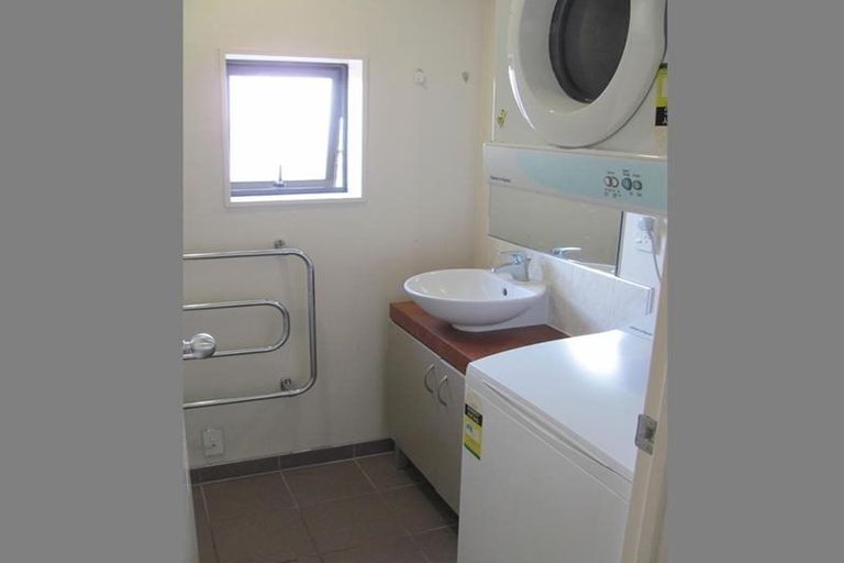 Photo of property in City Gardens Apartments, 21g/76 Albert Street, Auckland Central, Auckland, 1010