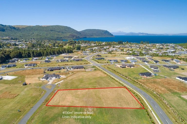 Photo of property in 4 Ribbonwood Lane, Kinloch, Taupo, 3377