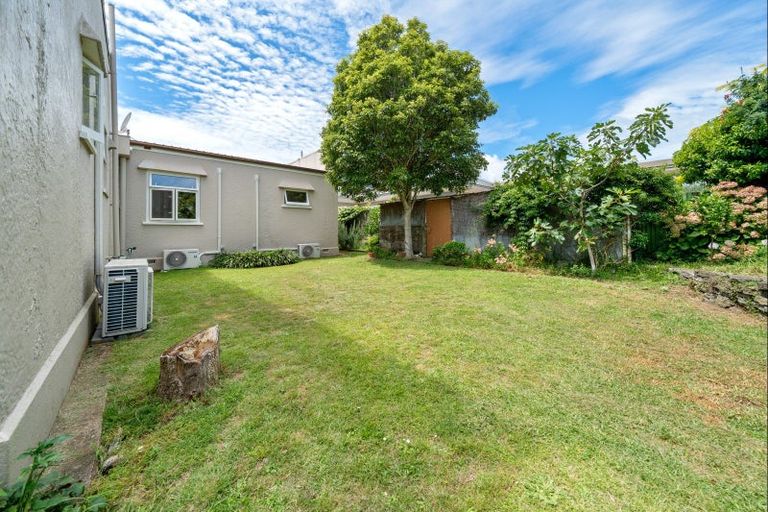 Photo of property in 180 Brooklands Road, Vogeltown, New Plymouth, 4310
