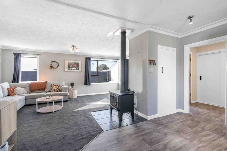 Photo of property in 9 Stephens Street, Waikiwi, Invercargill, 9810