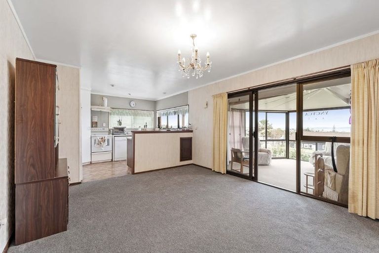 Photo of property in 53 Brightside Road, Stanmore Bay, Whangaparaoa, 0932