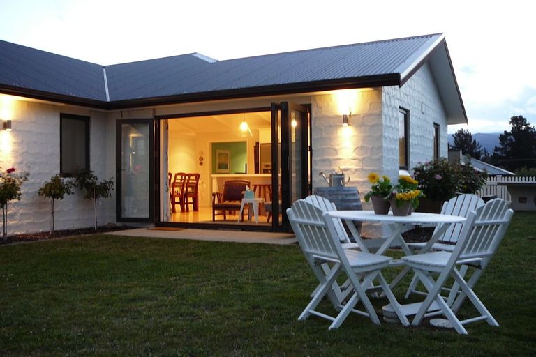 Photo of property in 8 Chandler Crescent, Clyde, 9330