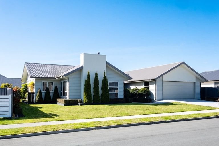 Photo of property in 11 Whakatomo Place, Havelock North, 4130