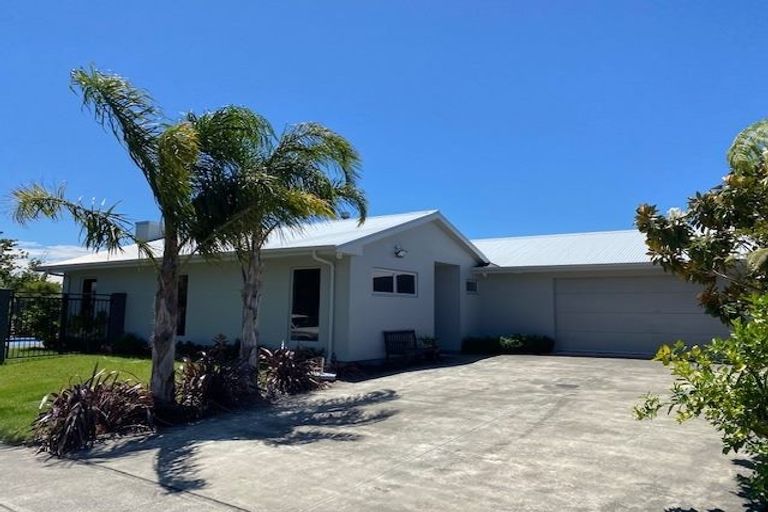 Photo of property in 1 Syrah Place, Greenmeadows, Napier, 4112