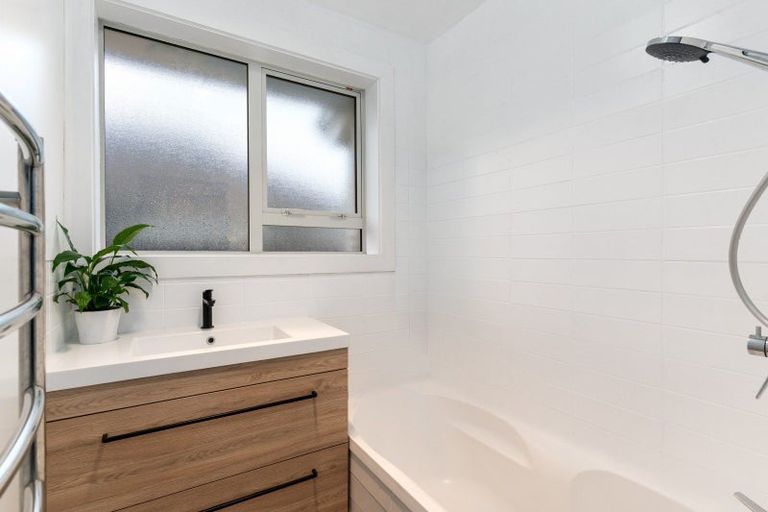 Photo of property in 95 Springs Road, Hornby, Christchurch, 8042