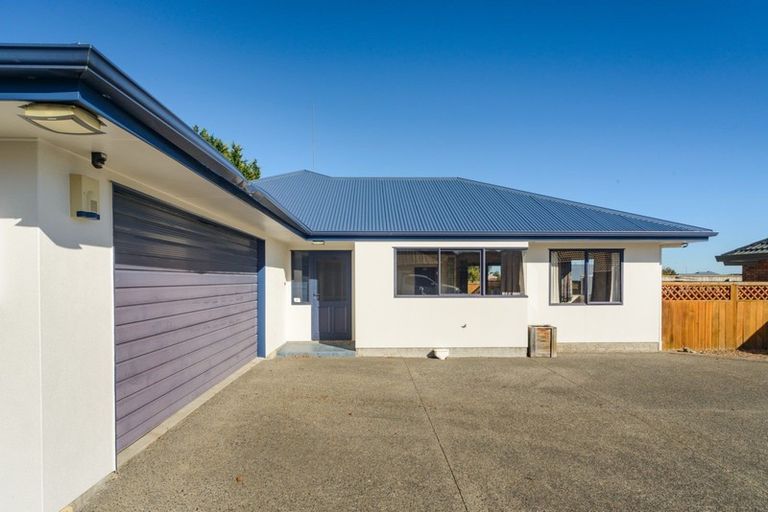 Photo of property in 27 Parnell Heights Drive, Kelvin Grove, Palmerston North, 4414