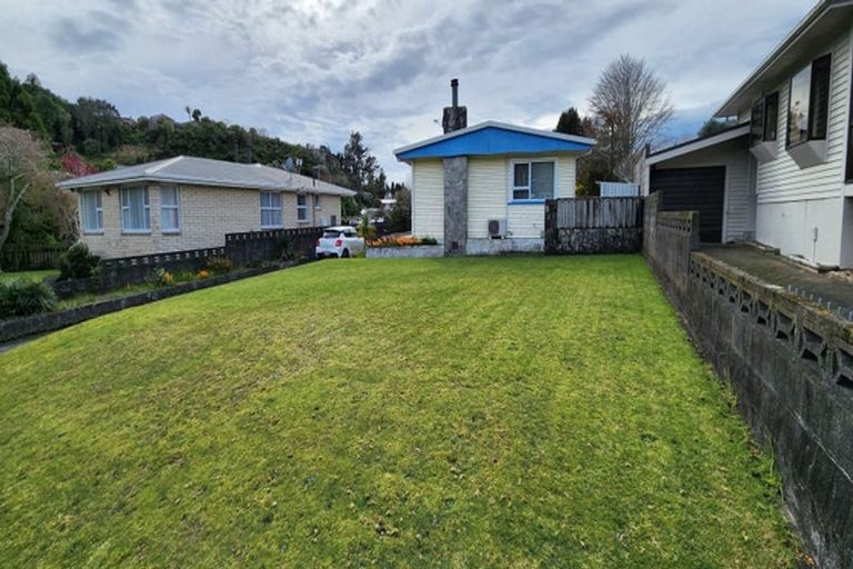 Photo of property in 10 Thames Street, Welbourn, New Plymouth, 4310