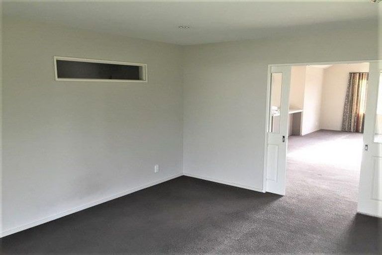 Photo of property in 19 Okuku Place, Hei Hei, Christchurch, 8042