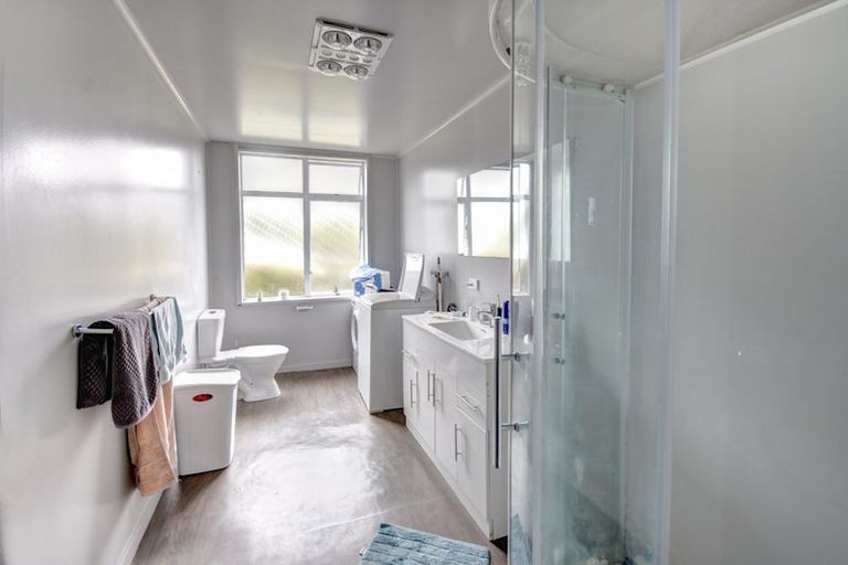 Photo of property in 201 Gladstone Road South, Dalmore, Dunedin, 9010