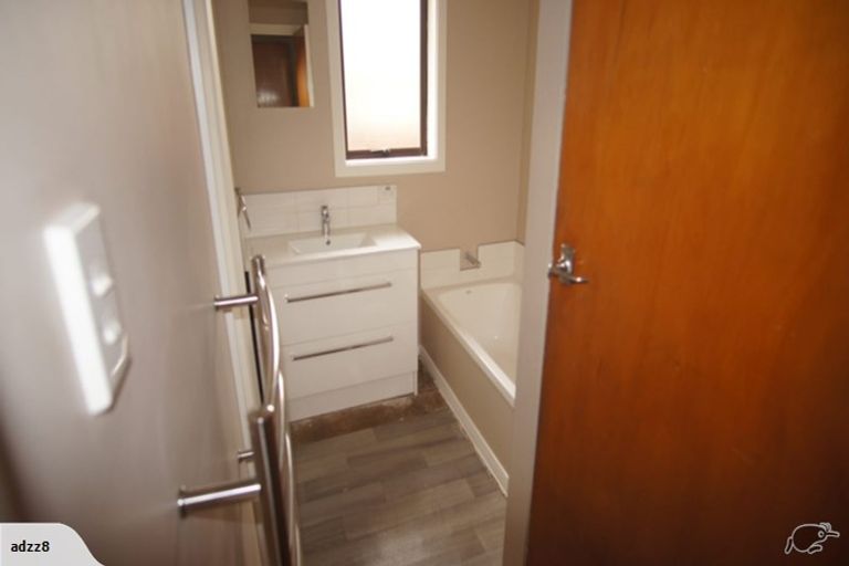 Photo of property in 27 Appleby Crescent, Burnside, Christchurch, 8053