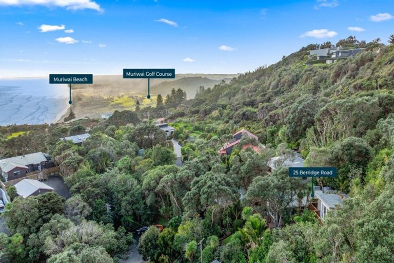 Photo of property in 25 Berridge Road, Muriwai, Waimauku, 0881