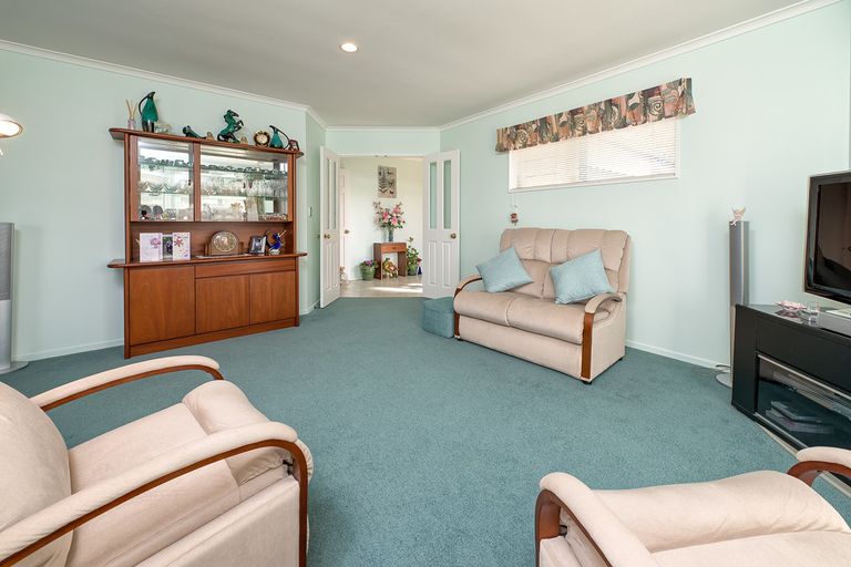 Photo of property in 21 Castlemaine Close, Dannemora, Auckland, 2016