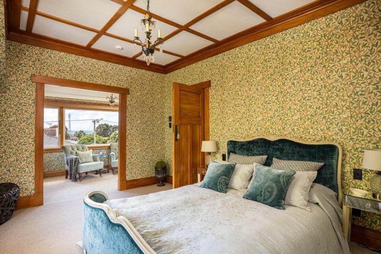 Photo of property in 83 Brougham Street, New Plymouth, 4310