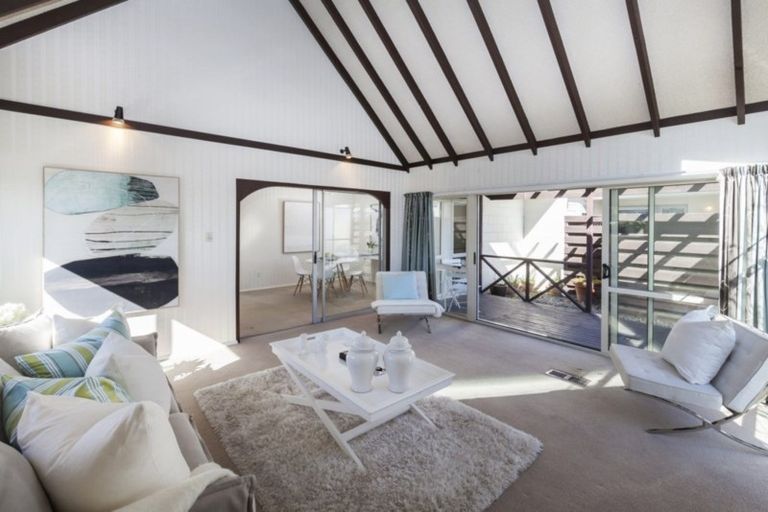 Photo of property in 19 Bentley Street, Russley, Christchurch, 8042