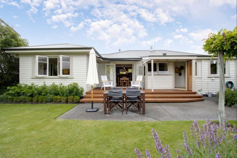 Photo of property in 26 Bowling Road, Greenmeadows, Napier, 4112