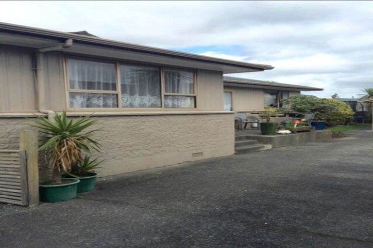 Photo of property in 23 Shanly Street, Brown Owl, Upper Hutt, 5018