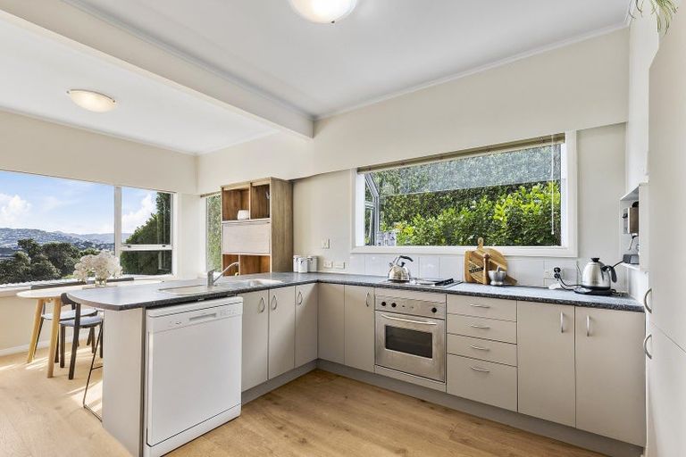 Photo of property in 57 Kinghorne Street, Strathmore Park, Wellington, 6022