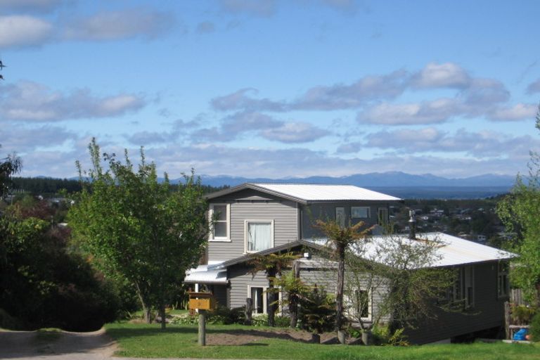 Photo of property in 9 Beachman Grove, Hilltop, Taupo, 3330