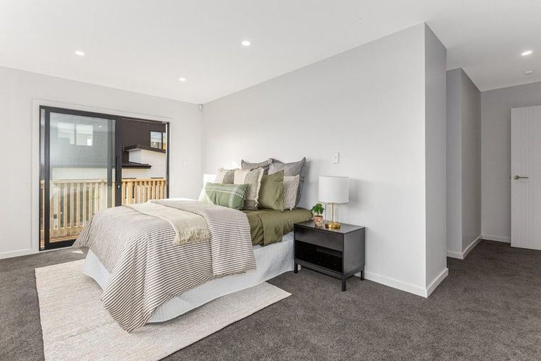 Photo of property in 1 Trysail Place, Whitby, Porirua, 5024