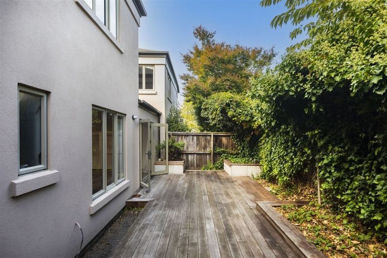 Photo of property in 2/74 Canon Street, St Albans, Christchurch, 8014