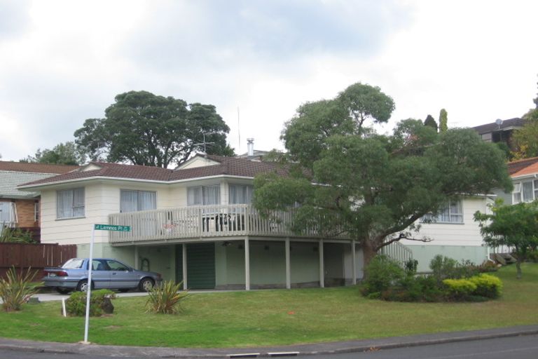 Photo of property in 16 The Grove, Titirangi, Auckland, 0604