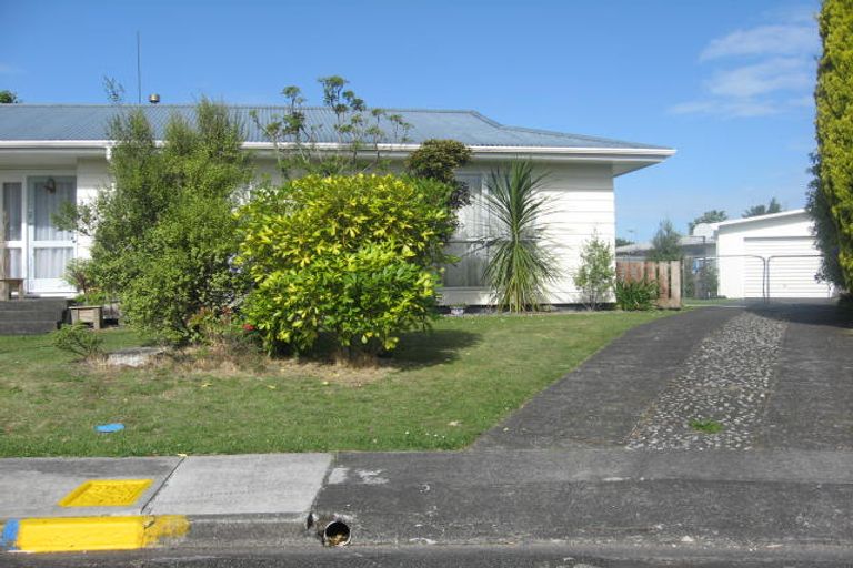 Photo of property in 6 Maple Place, Aramoho, Whanganui, 4500
