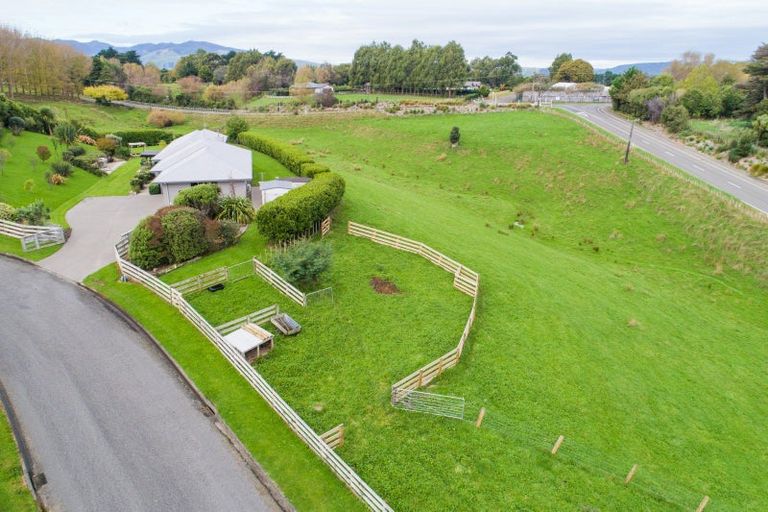 Photo of property in 100 Greer Court, Bunnythorpe, Palmerston North, 4481