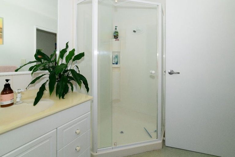 Photo of property in 54 Huia Street, Waikanae, 5036